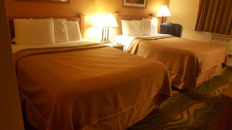 Travelodge By Wyndham Muskegon Esterno foto